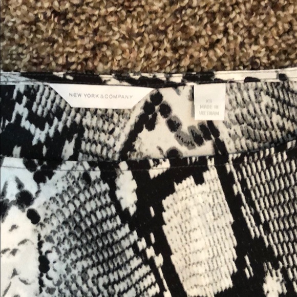 Blouse - Picture 2 of 6